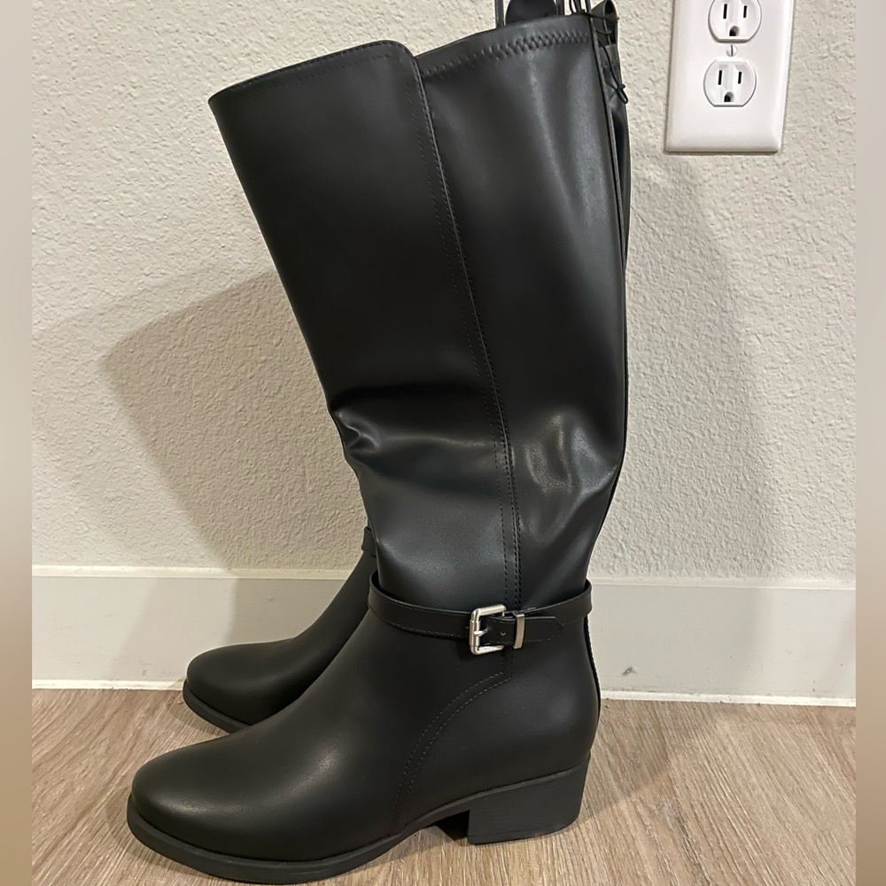 Elegant Black Women's Combat Boots